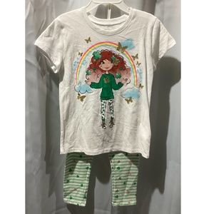 Girls 5/6 St. Patrick’s Day 2 pc set NWOT, Place